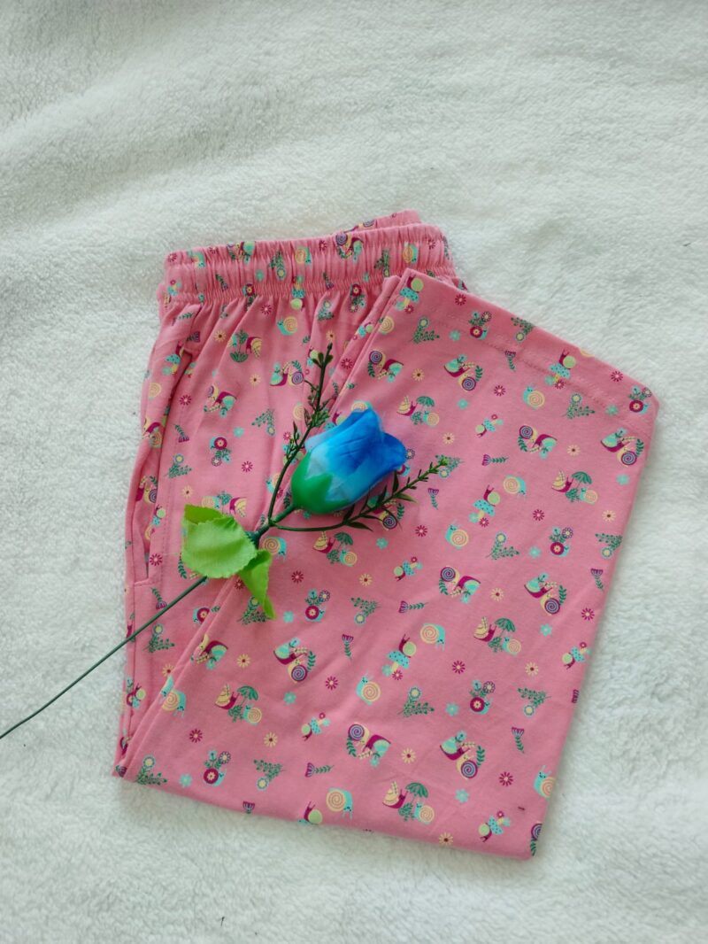 Woman's 3/4th pyjama Pink Snails