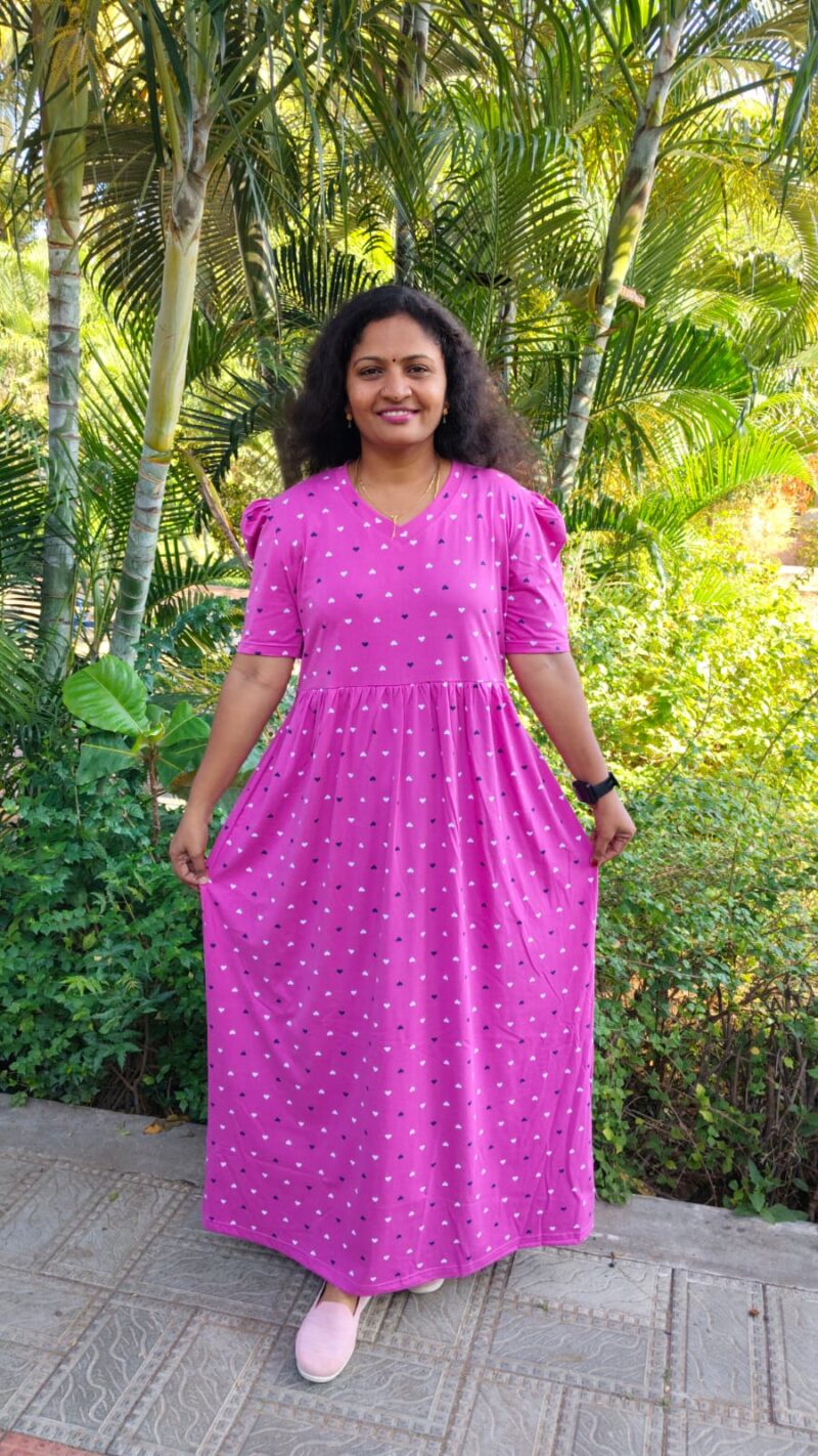 Non Feeding Maxi pink hearts pattern