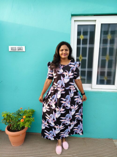 Feeding Wear Black with white leaf