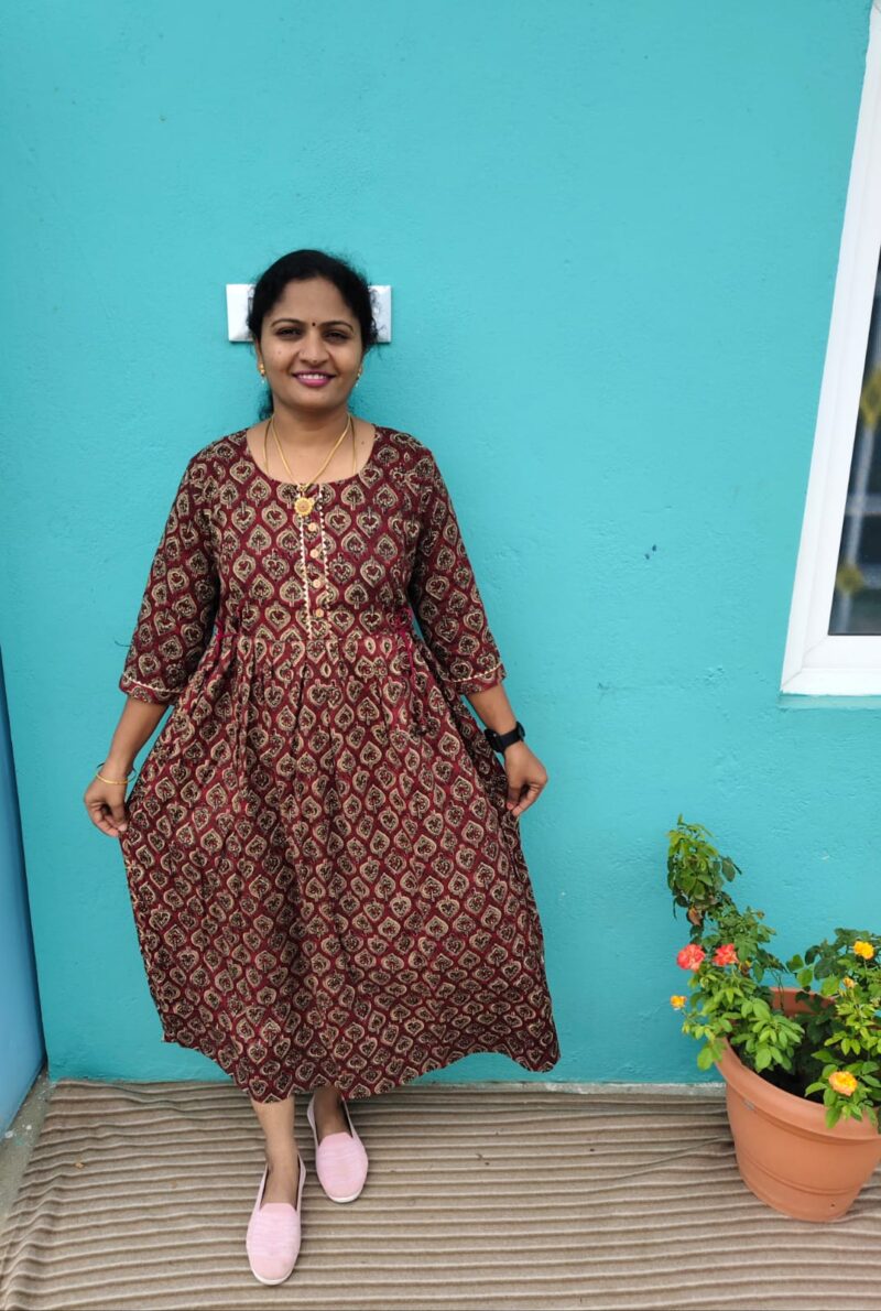Feeding Kurtis maroon color heart prints