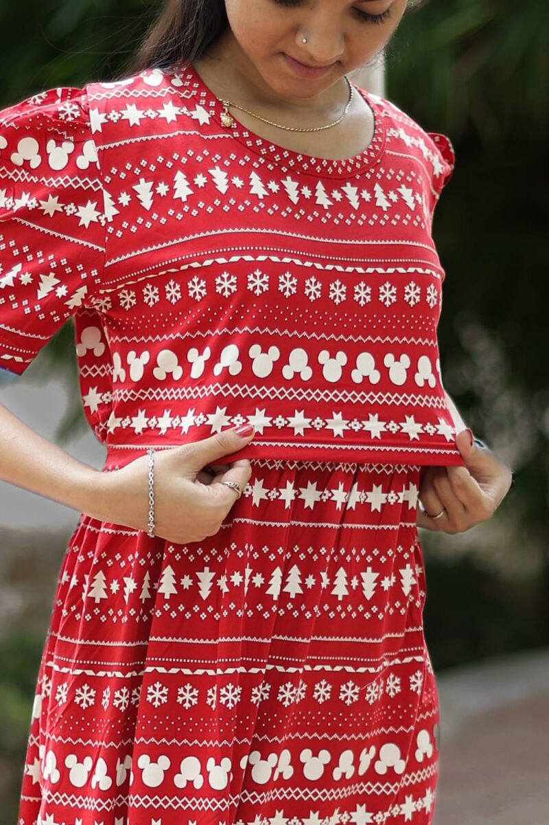 Feeding wear Red color checked prints
