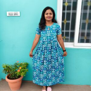 Non feeding maxi Bottle green color triangle prints