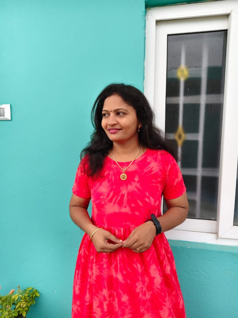 Non feeding maxi Red Orange Die & Tie