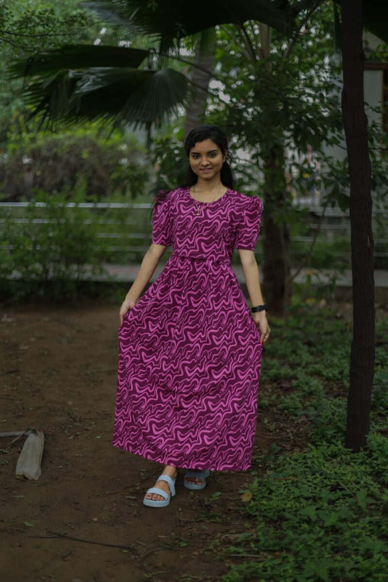 Feeding wear Magenta color waves