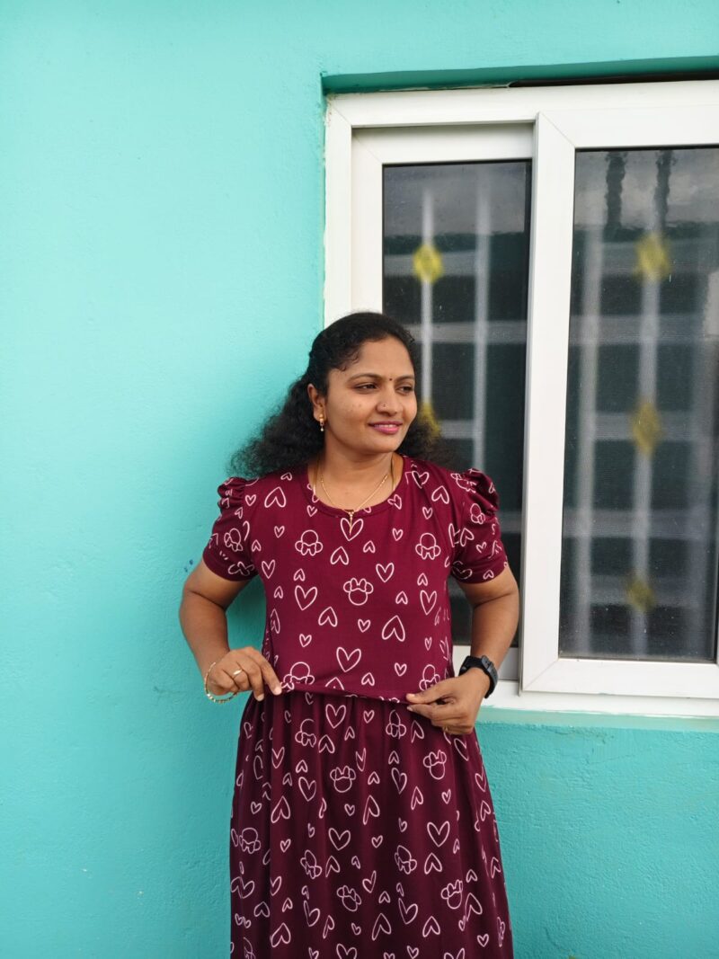 Feeding wear meroon color Heart & Bow prints