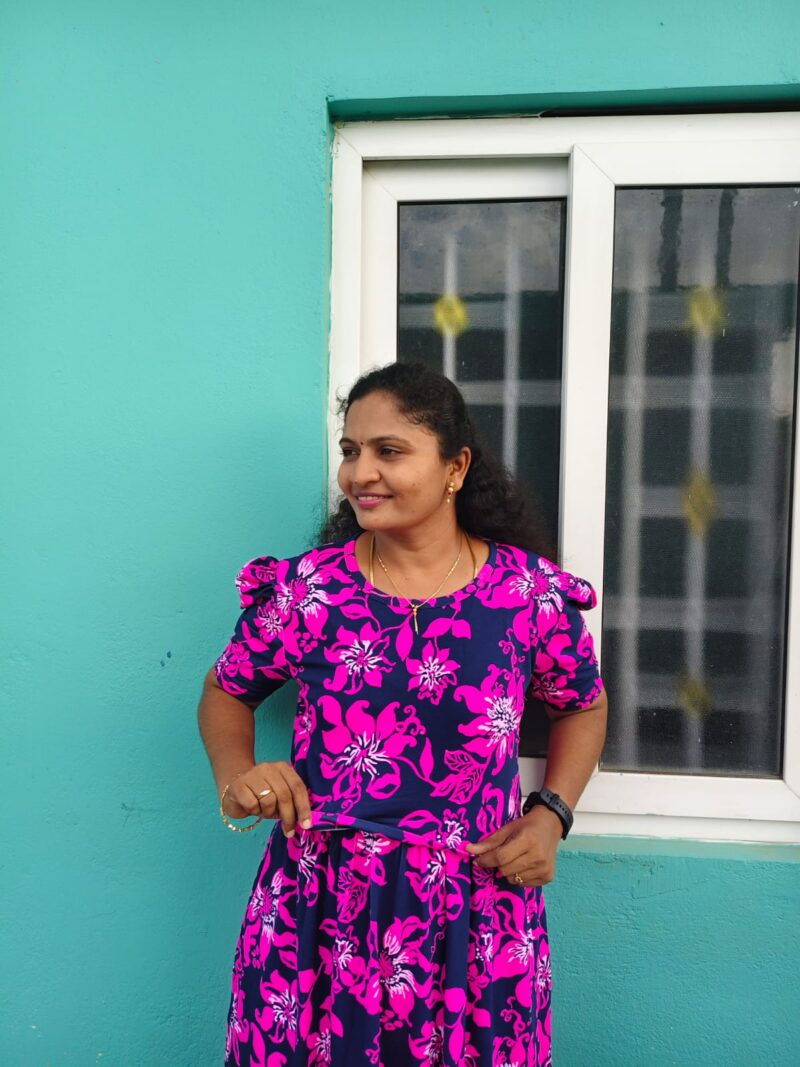 Feeding wear navy blue with pink flowers