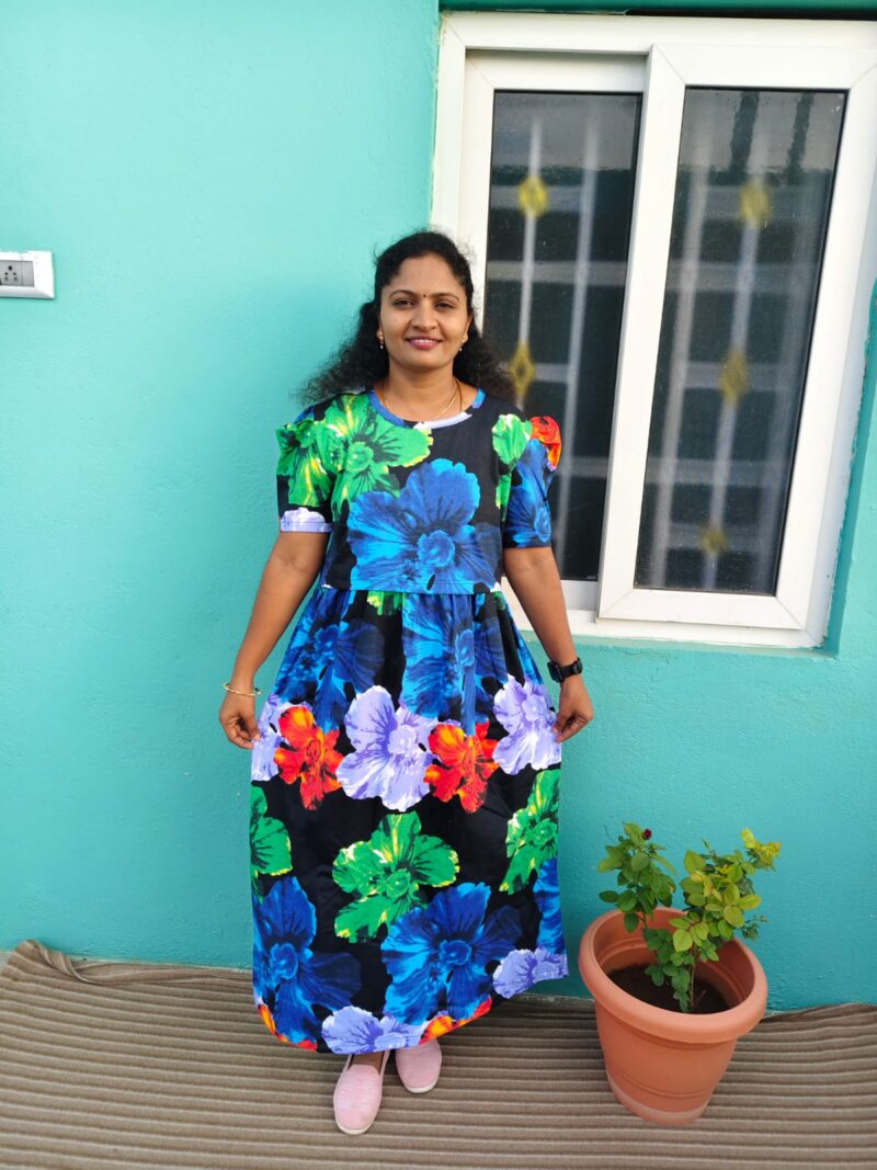 Feeding wear black with multi color flowers