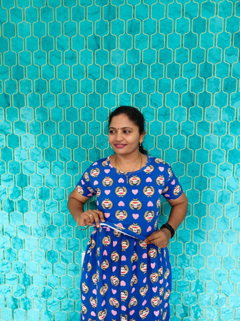 Feeding maxi Royal blue color prints