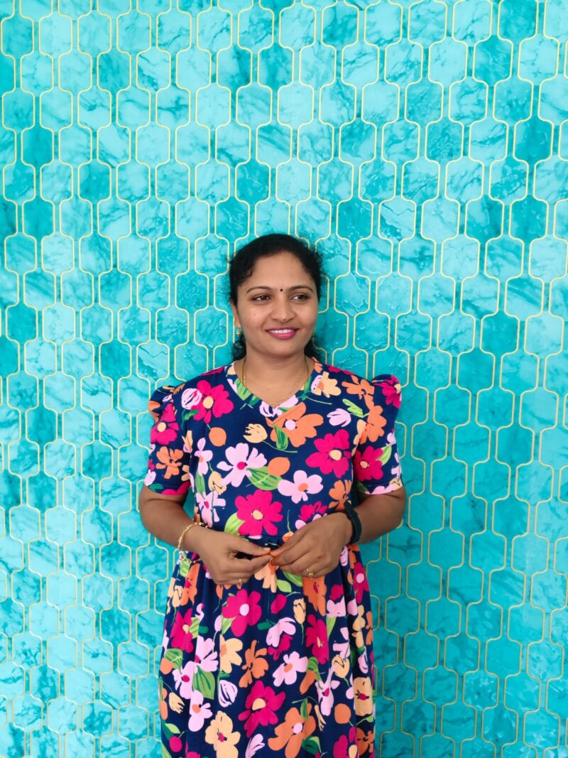 Non - Feeding wear multi color flowers