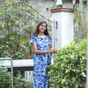 Blue flower feeding maxi