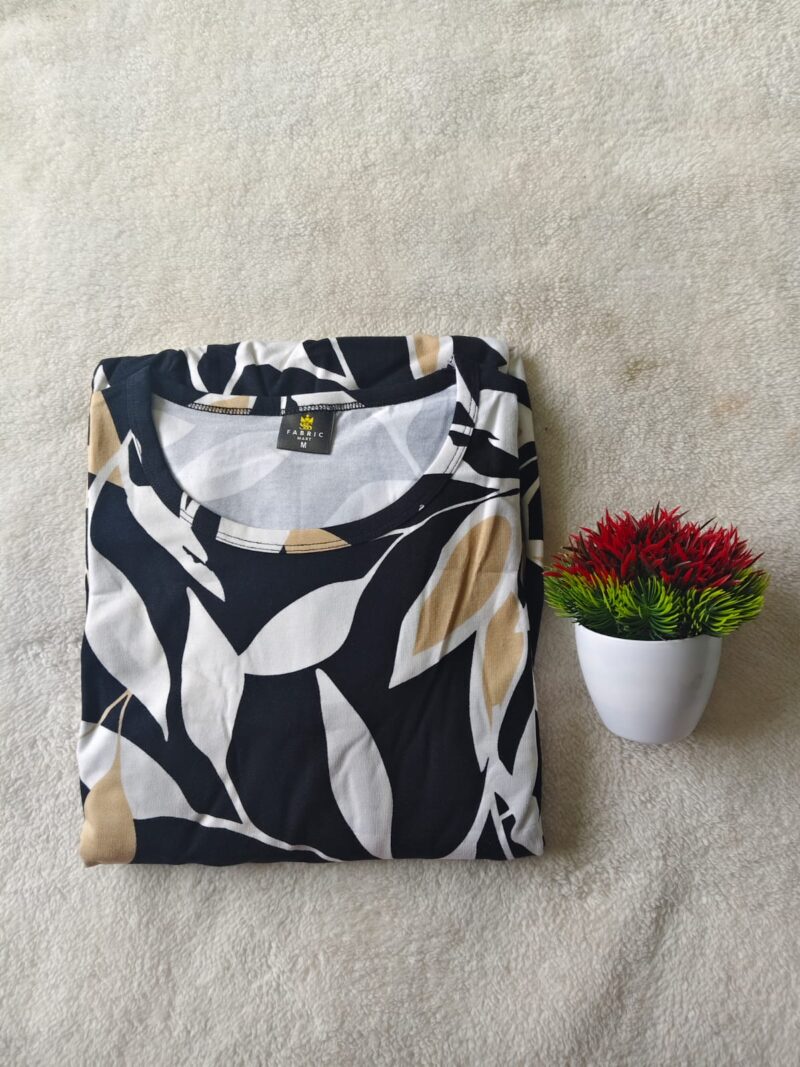 Feeding maxi Black color leaf prints (Non-puff)