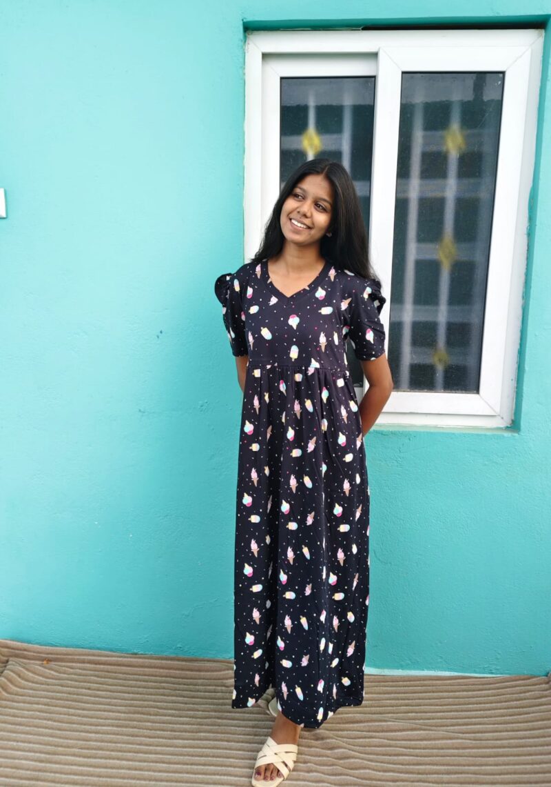 Puff Sleeve V-Neck Black Ice casual maxi